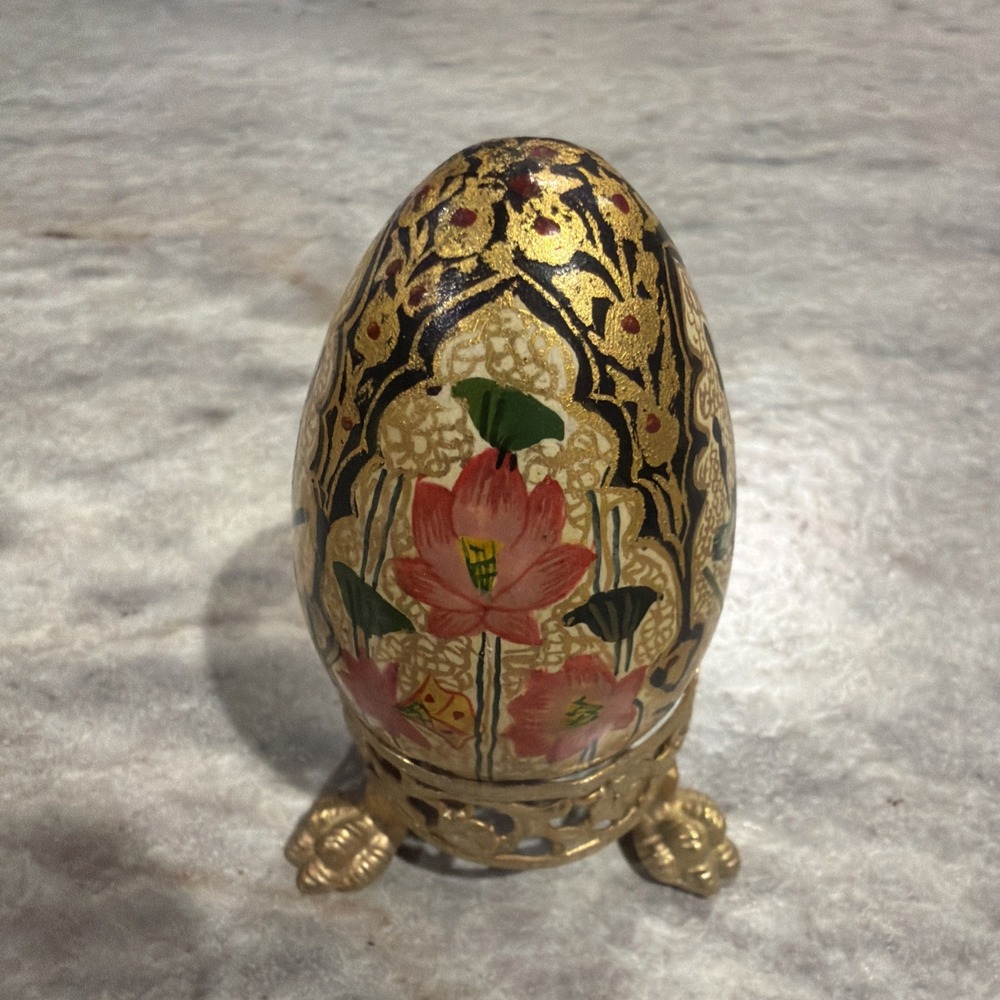 Vtg Kashmiri Paper Mache Egg Hand Painted Lacquered Gold Leaf Floral Stand
